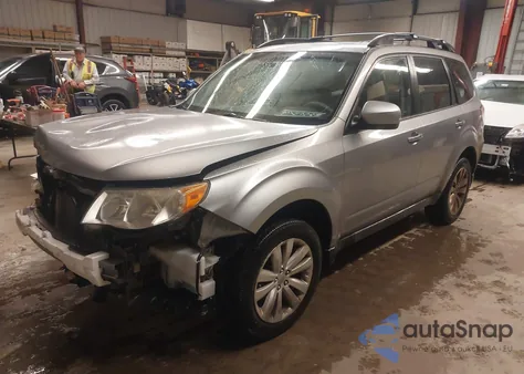 2011 Subaru Forester 2.5X Premium z USA, uszkodzony, nr VIN JF2SHADC3BH741356